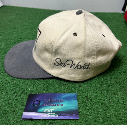 Vintage 1990s Shamu sea world hat