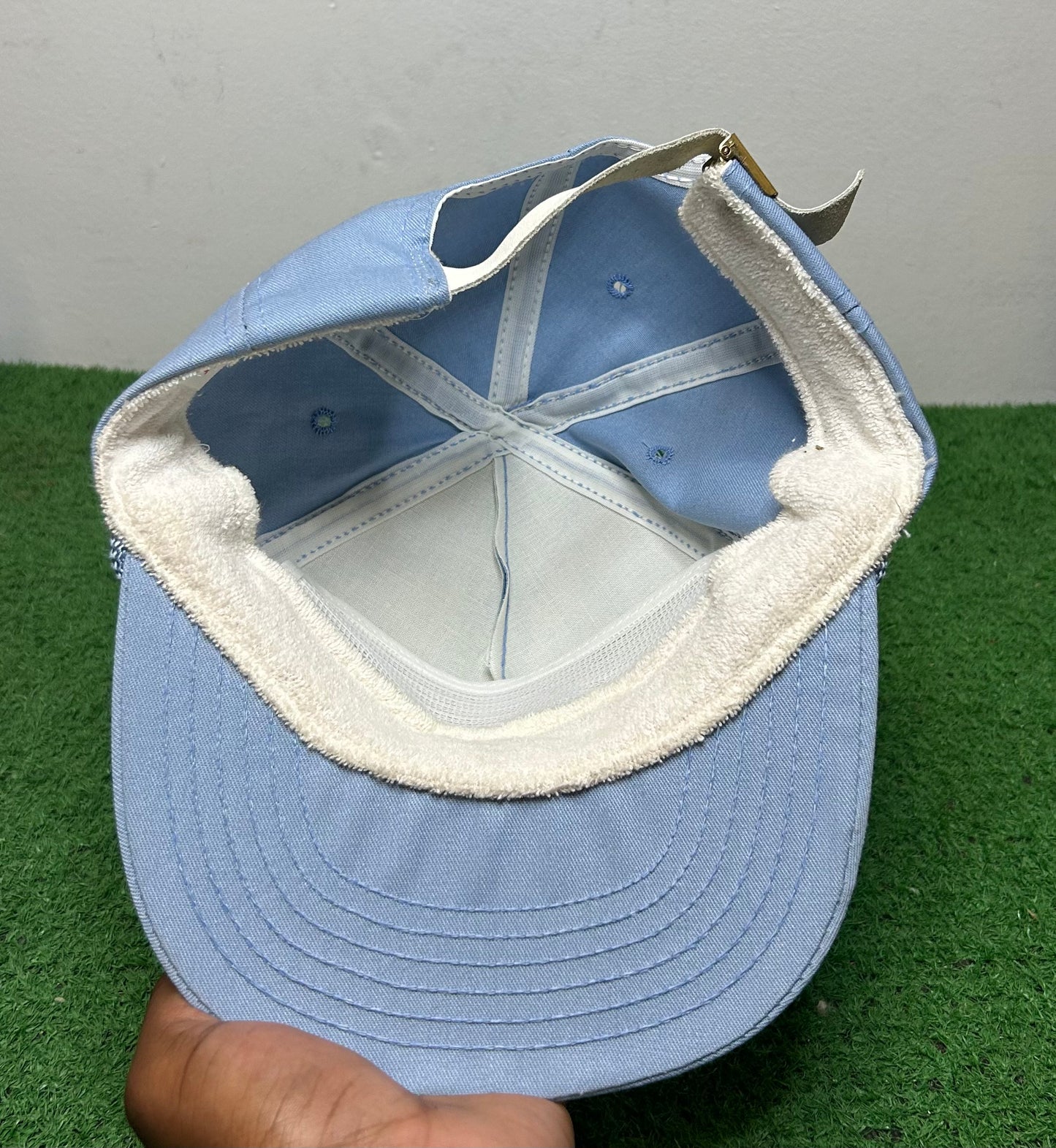 Vintage 1990s Lake retreat hat