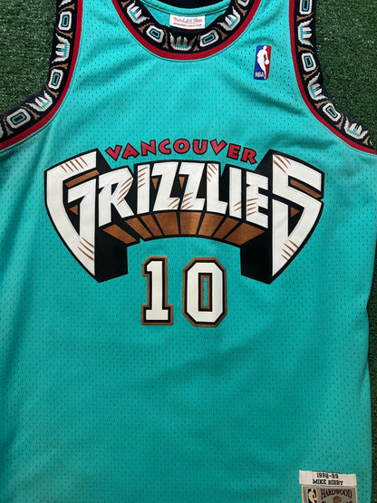 Vancouver Grizzles Mitchell and Ness Mike Bibby #10 Jersey