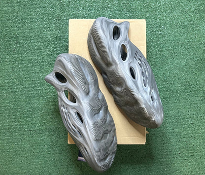 Yeezy foam runner MX granite size 11men/12.5women