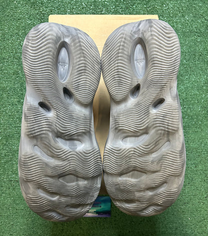 Yeezy foam runner MX granite size 11men/12.5women