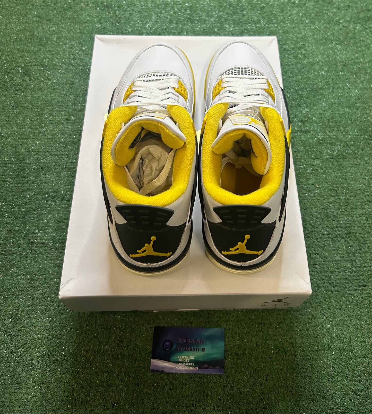 Jordan 4 vivid sulfur