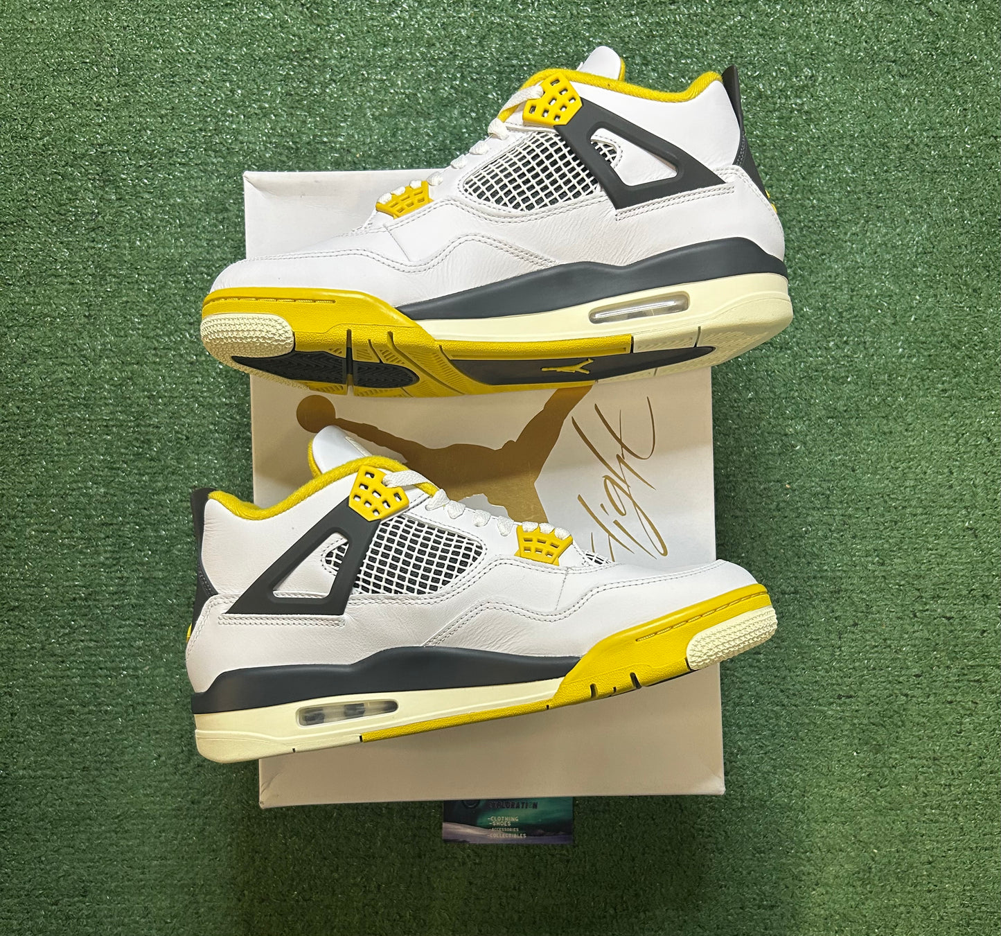 Jordan 4 vivid sulfur