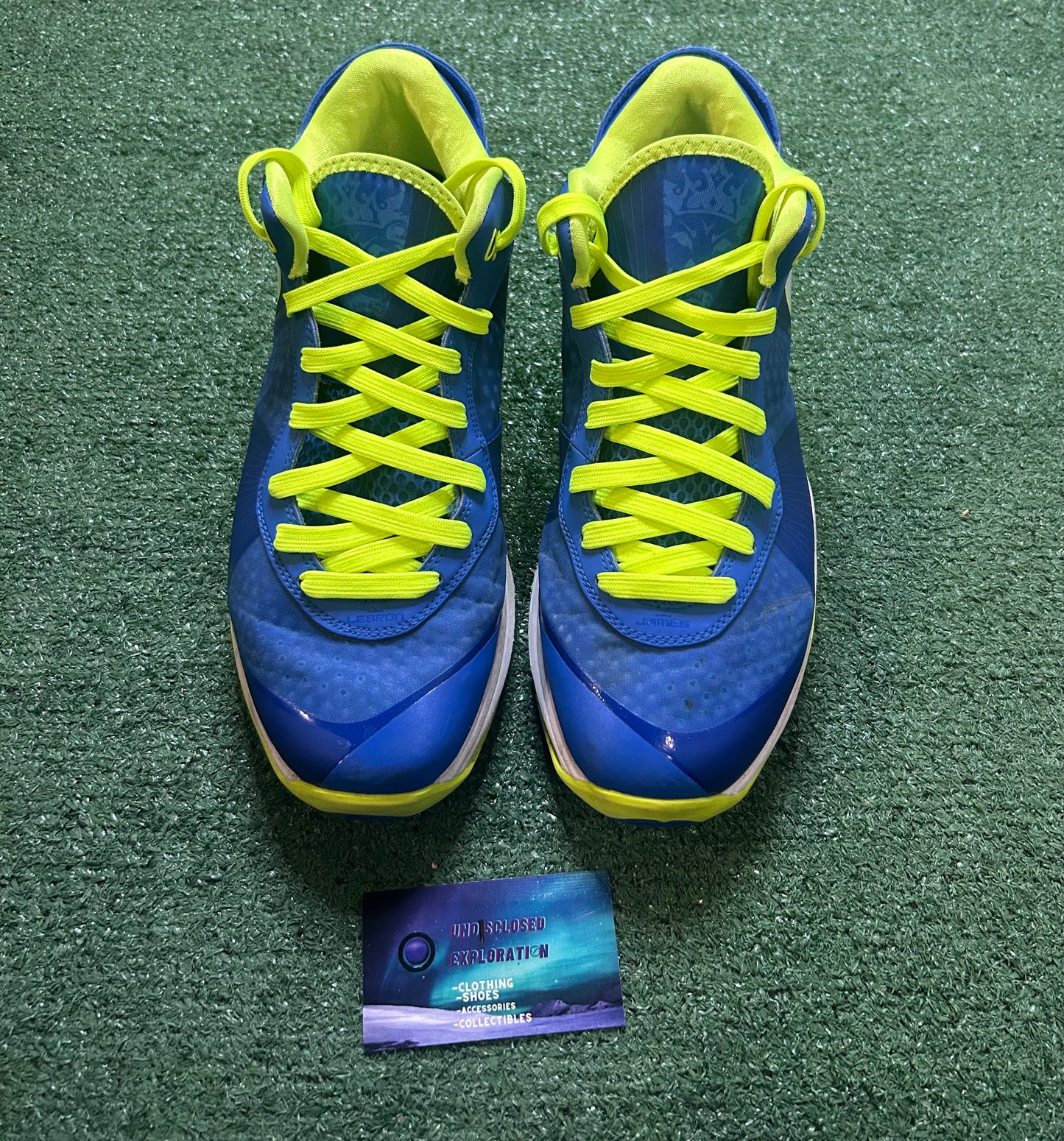 Nike LeBron 8 V2 low sprite size 11men/12.5women