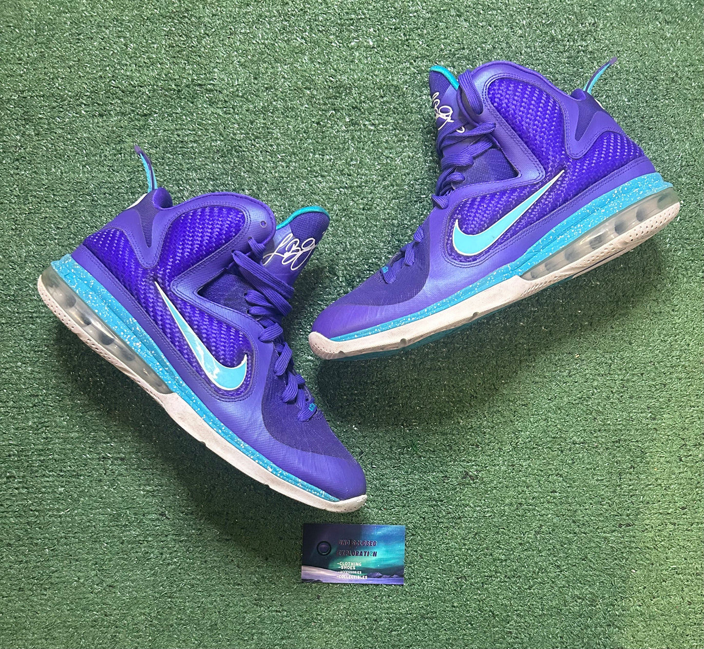 Nike LeBron 9 summit lake hornets size 11men/12.5women