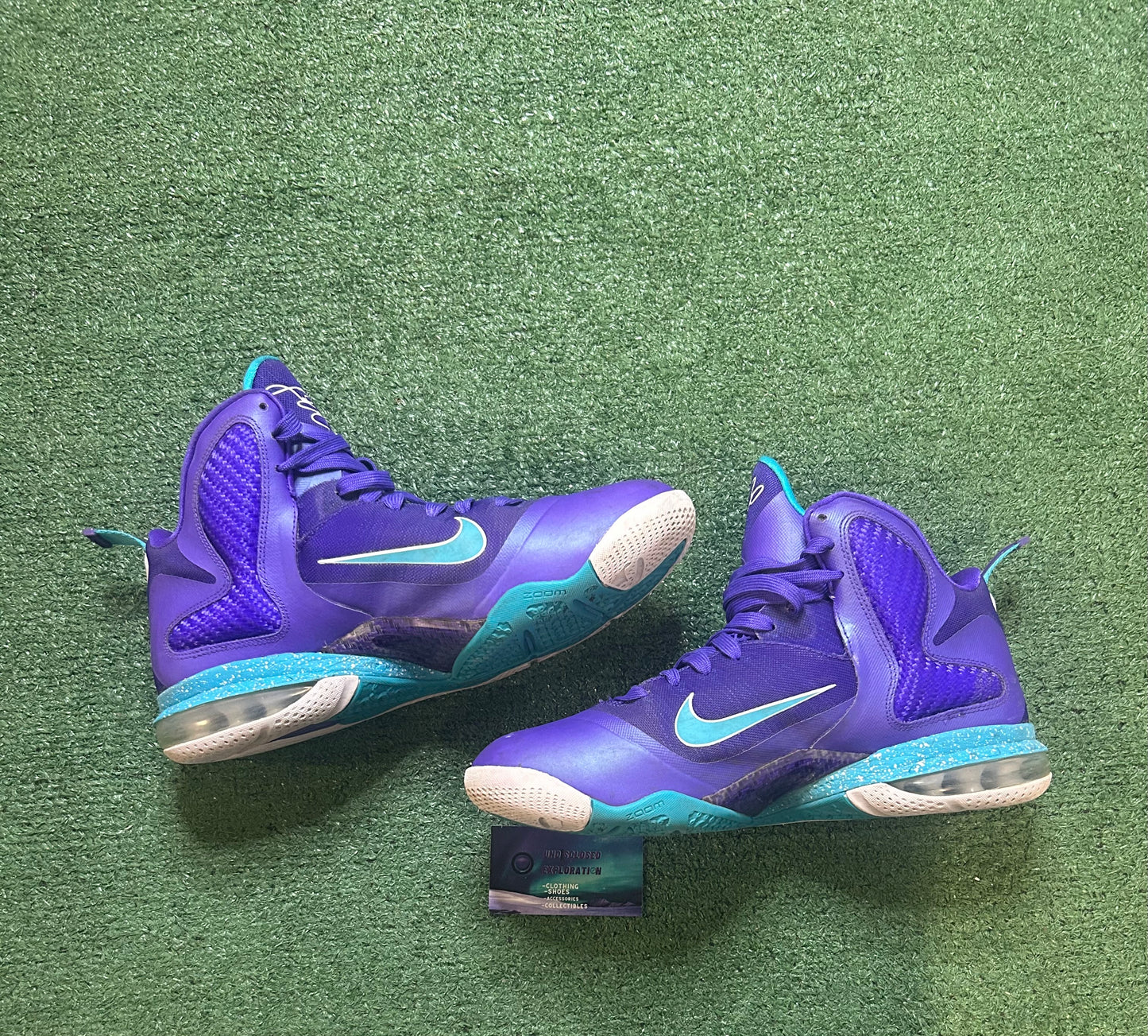 Nike LeBron 9 summit lake hornets size 11men/12.5women