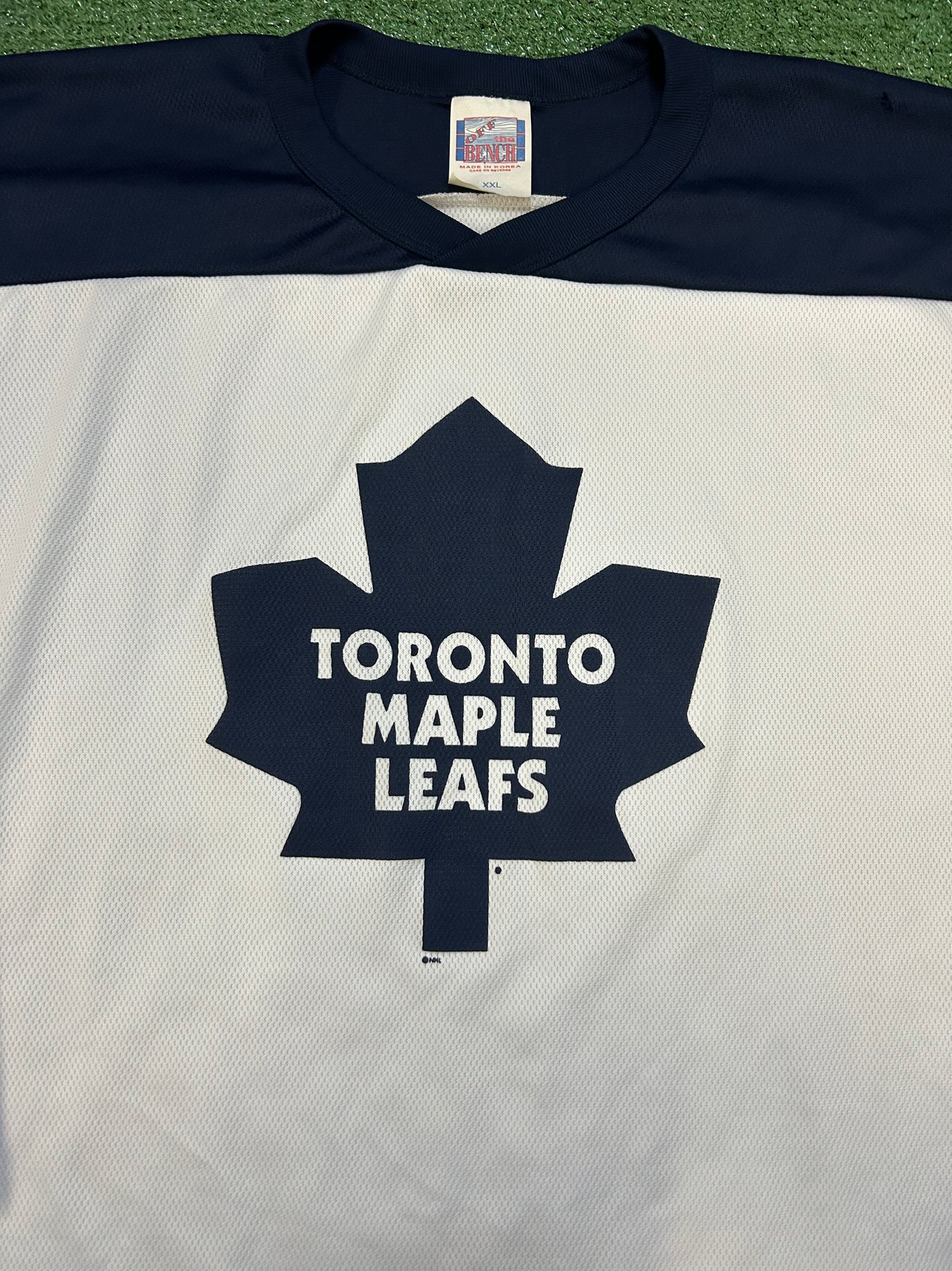 Vintage 1990s Toronto maple leafs hockey jersey