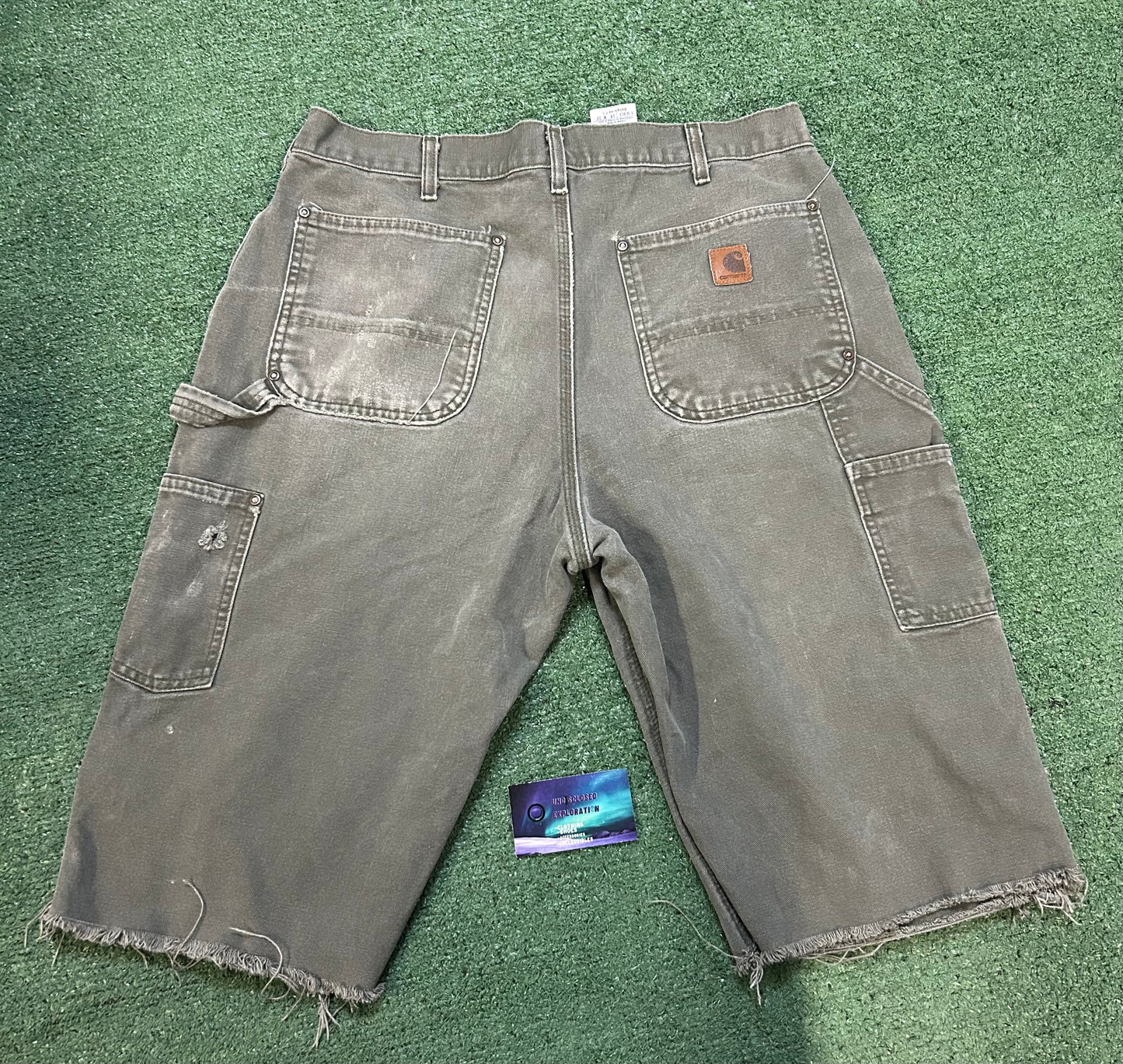 Vintage Carhartt double knees moss green shorts