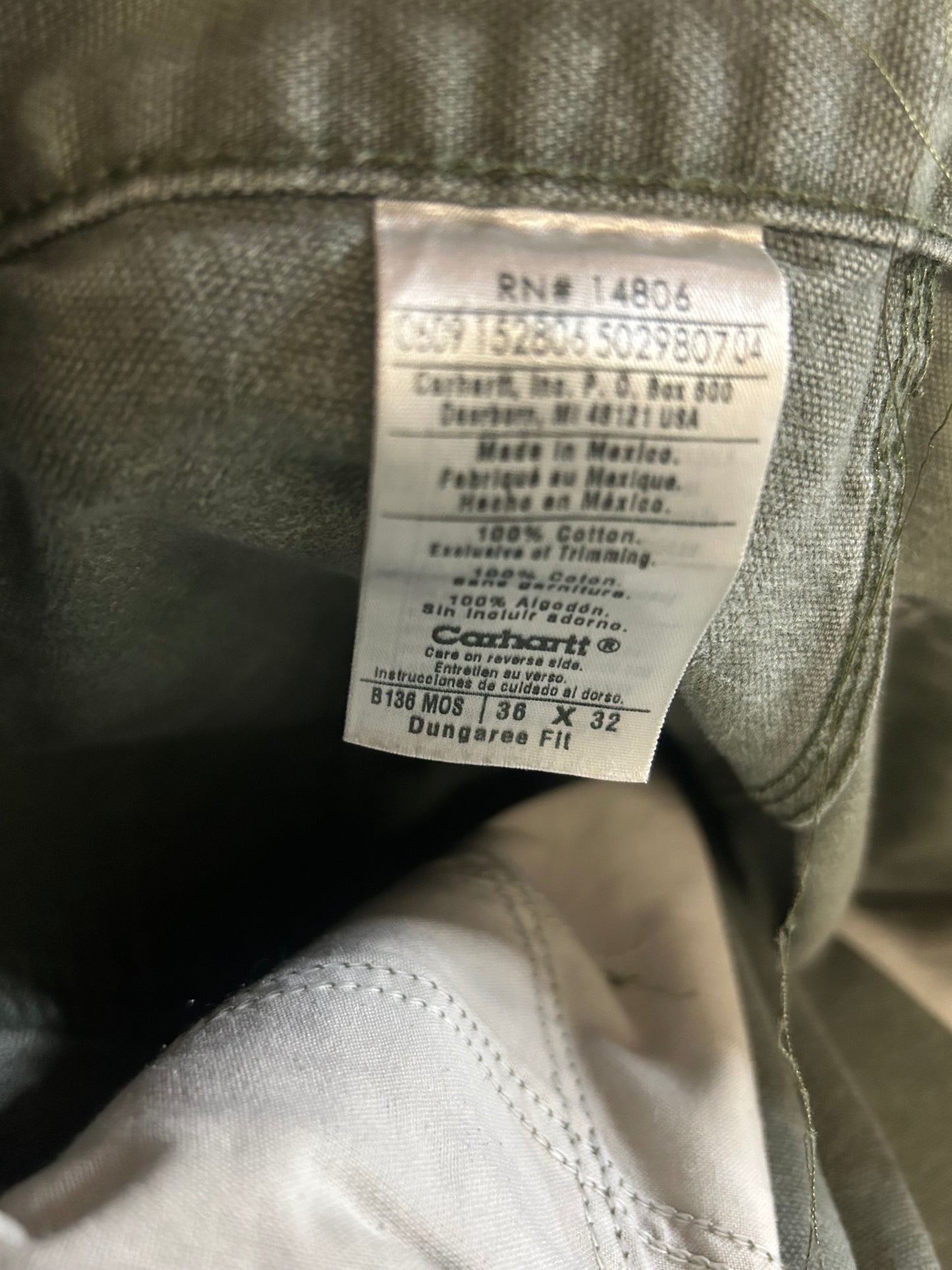 Vintage Carhartt double knees moss green shorts