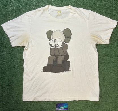 Kaws X Uniqlo passing through tee