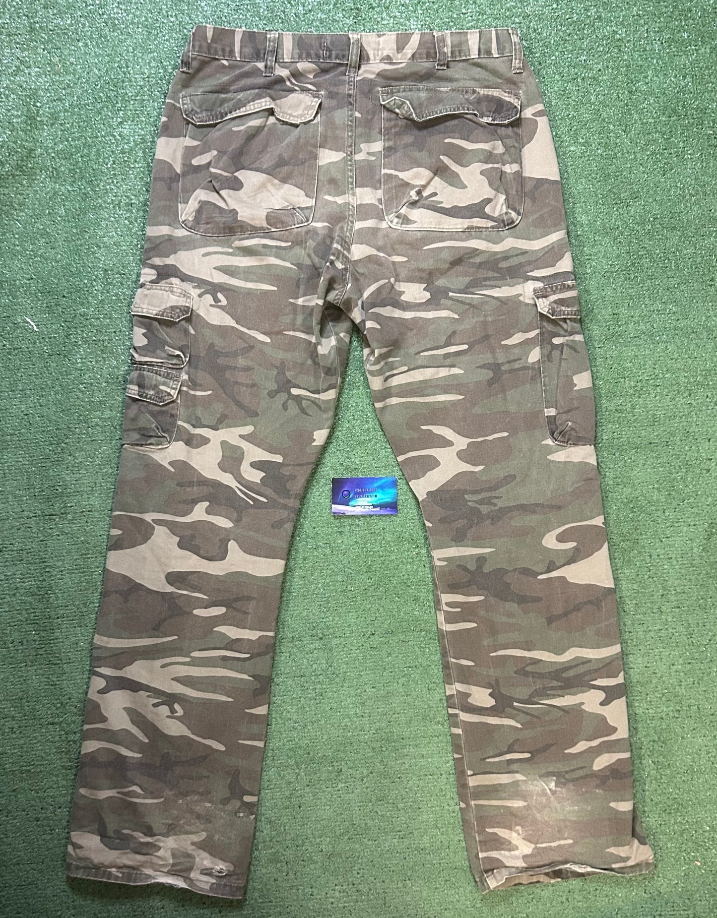 Wrangler Cargo camo pants