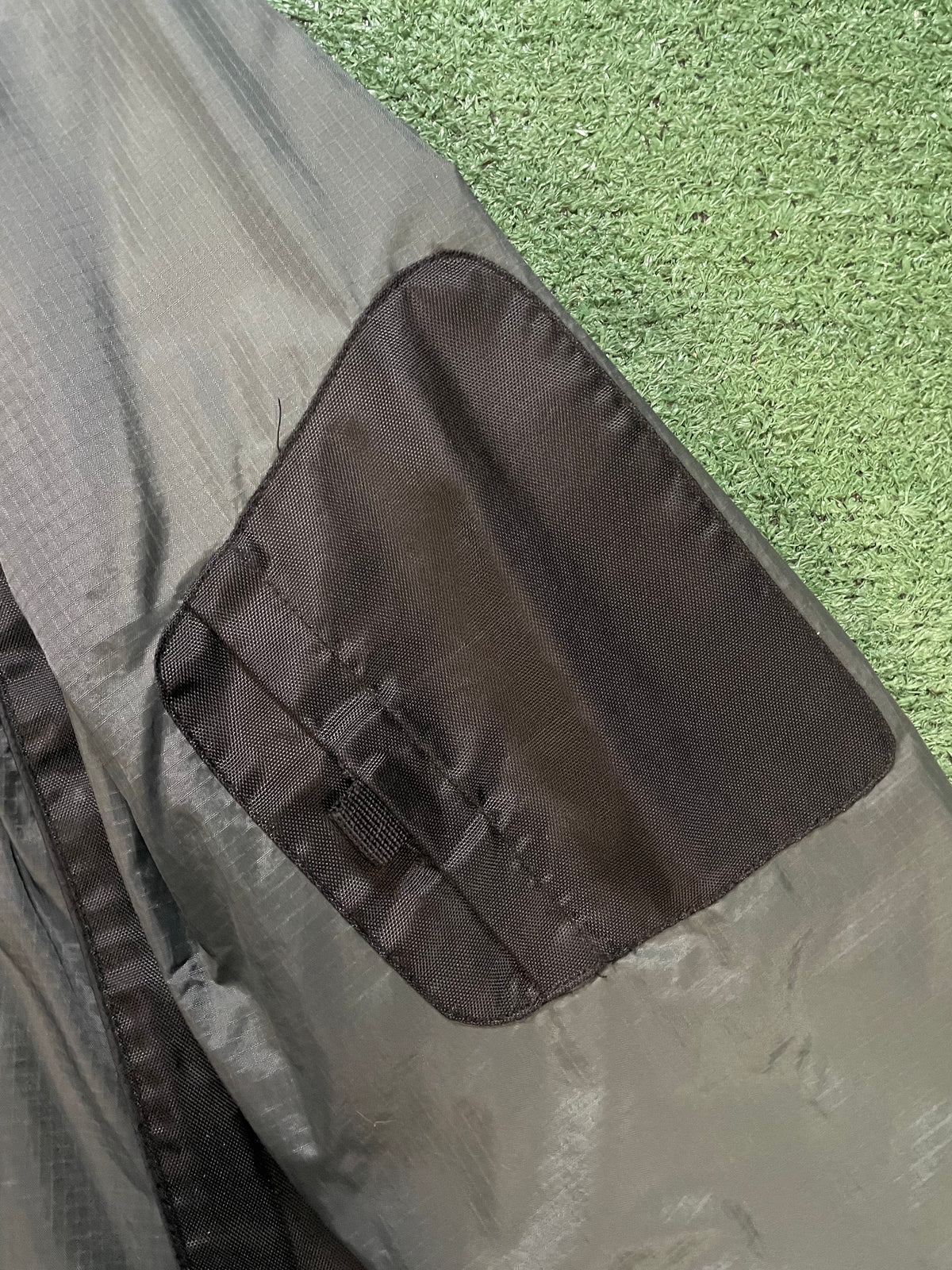 Vintage 1990s Old Navy active trek system windbreaker jacket