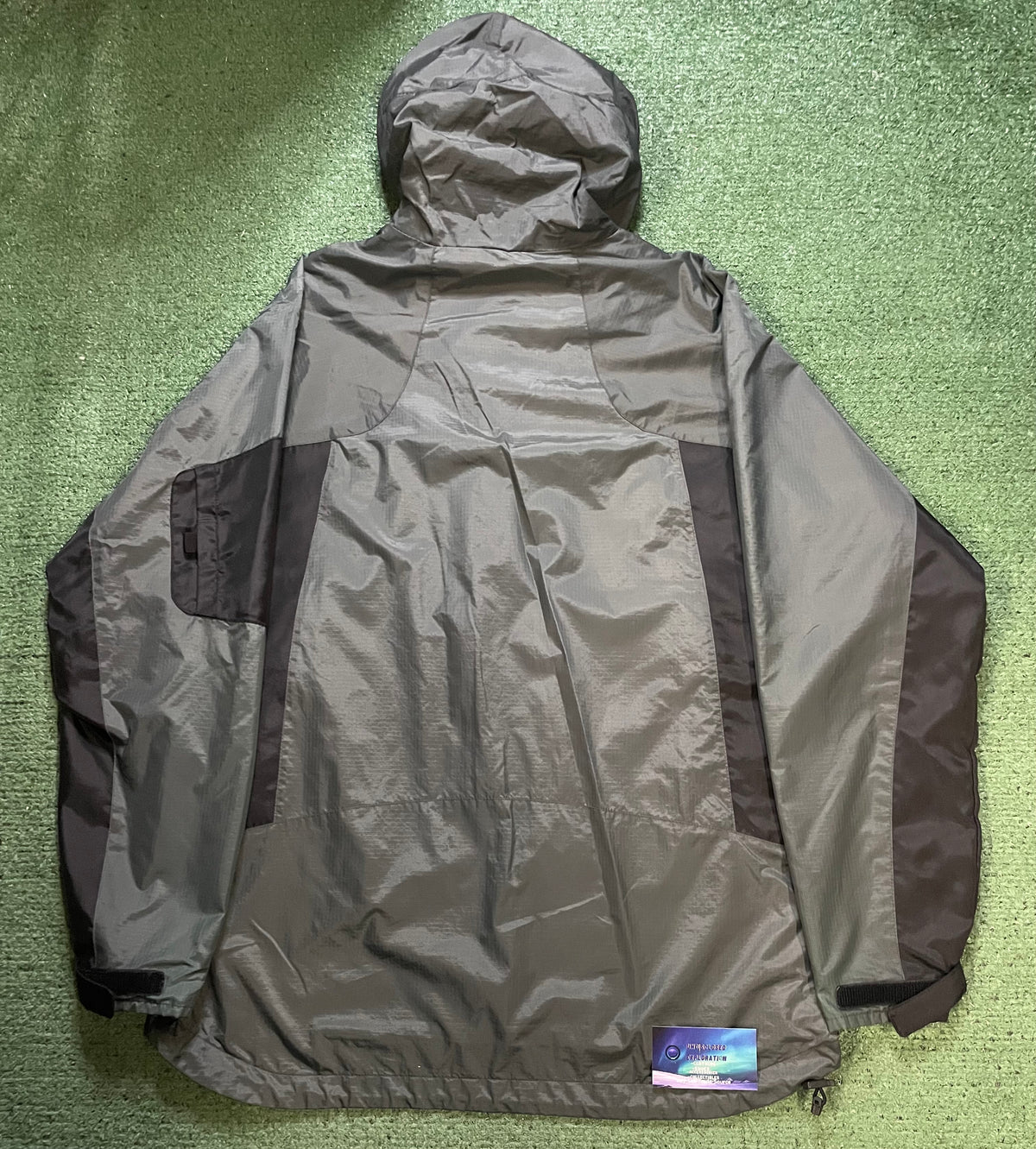 Vintage 1990s Old Navy active trek system windbreaker jacket