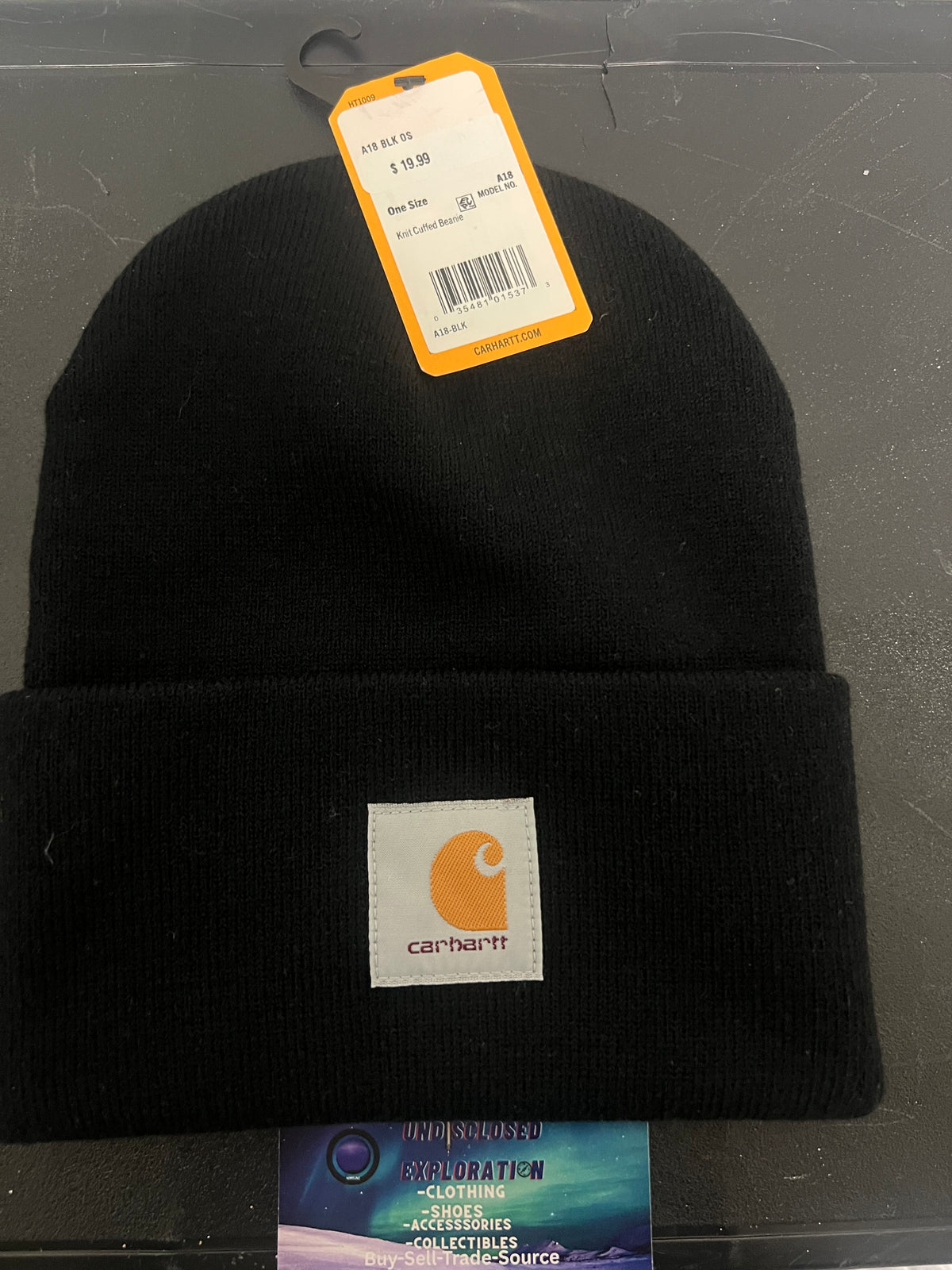 Carhartt black beanie