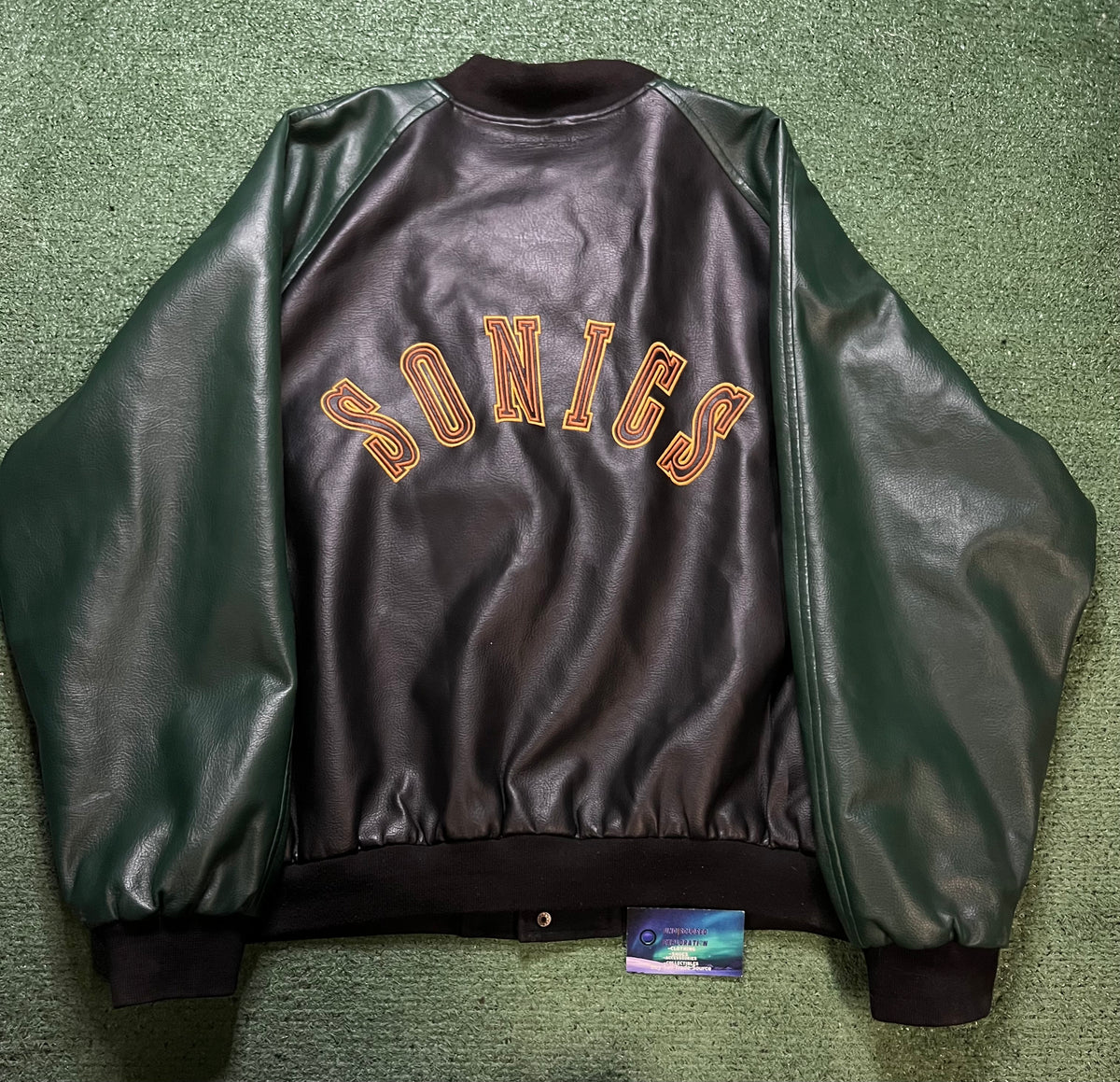Vintage 1990s Seattle Sonics black & green suede & leather jacket