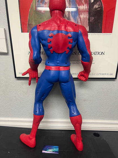 2013 Hasbro 31-inch Ultimate Spider-Man Action Figure