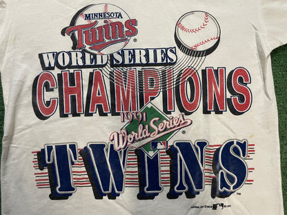 Vintage 1990s Minnesota twins World Series Champions tee